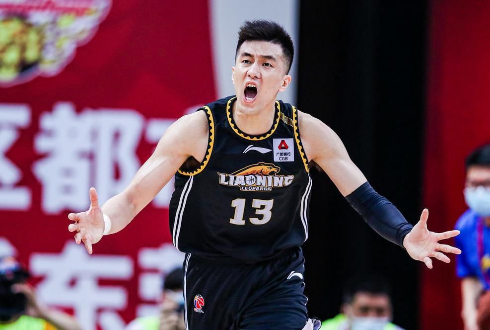 杰伦-布朗23投14中得到30分9板2帽拼到6犯离场今日NBA季中锦标赛，凯尔特人112-122不敌步行者。